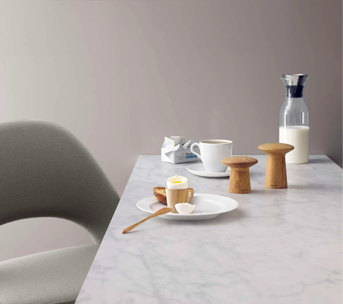 OAK SALT AND PEPPER GRINDER