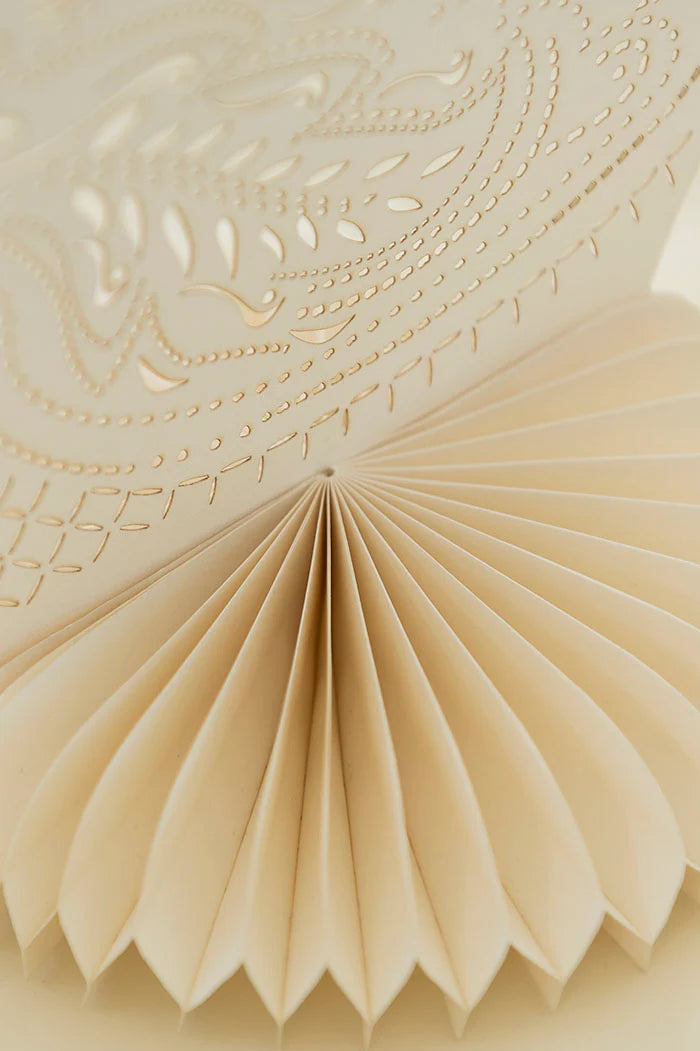 Honeycomb Standing Hen