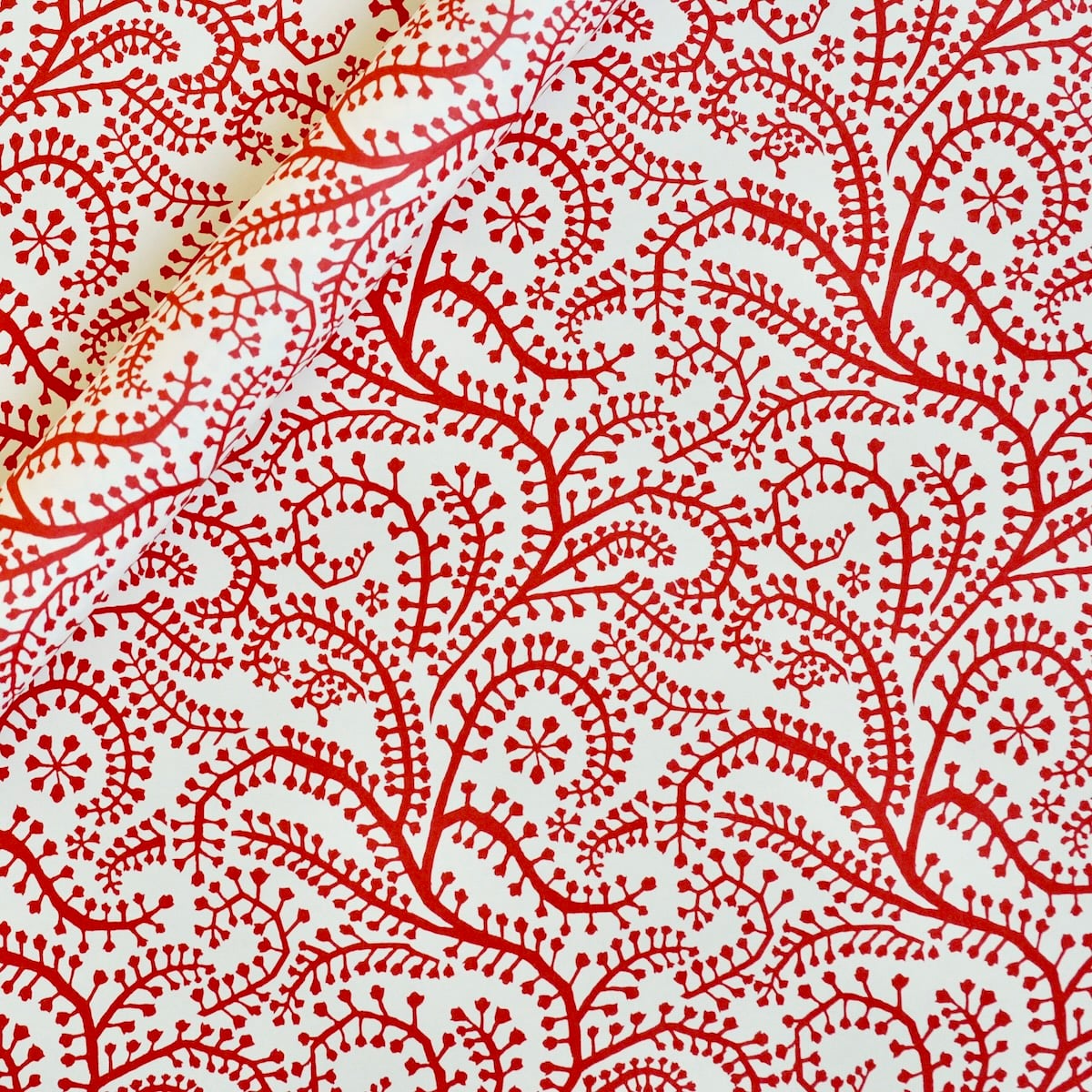 Cambridge Imprint Patterned Paper Seaweed Paisley Crimson