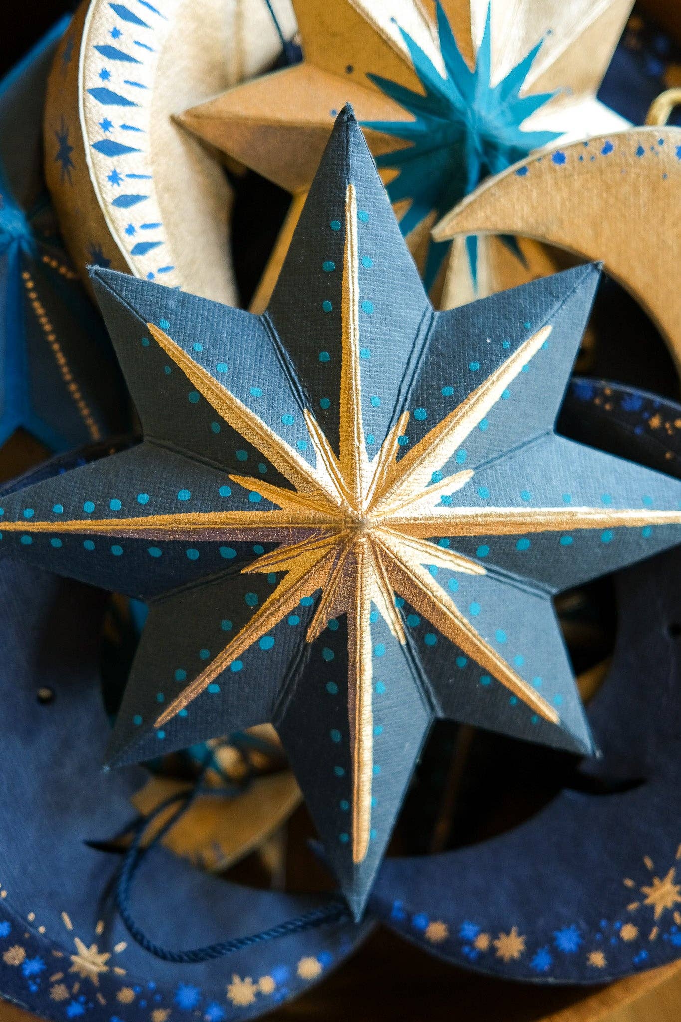 Twinkling Star Screen-Printed Board Decoration