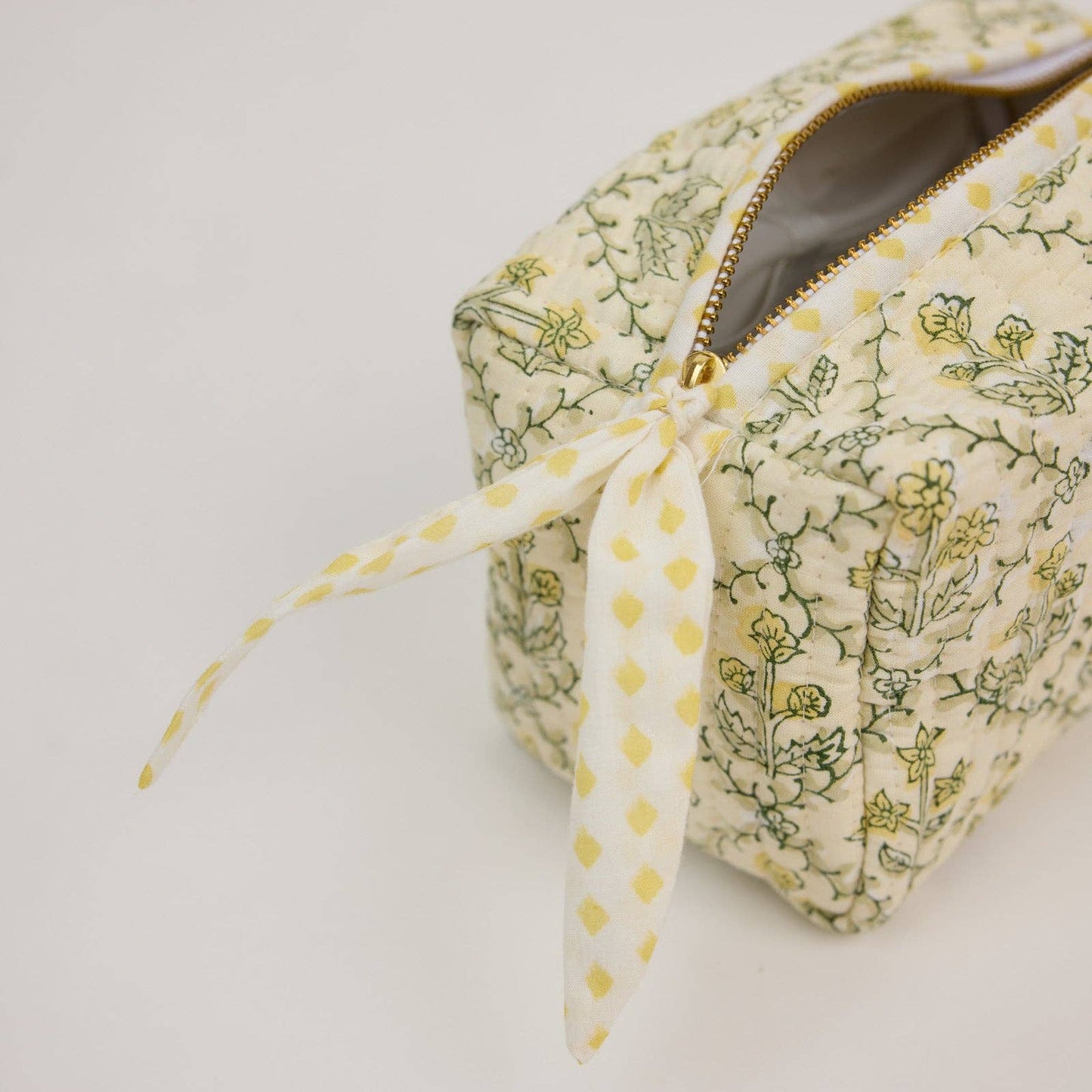 Organic Cotton Toiletry Bag (Small) - Floral Lattice Buttercream