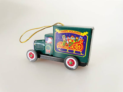 Christmas decoration truck, green