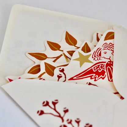 Cambridge Imprint Splendid Shelf Decoration Leaves and Berries