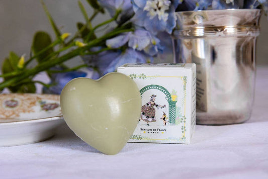 Olive heart soap Marquise in her dog