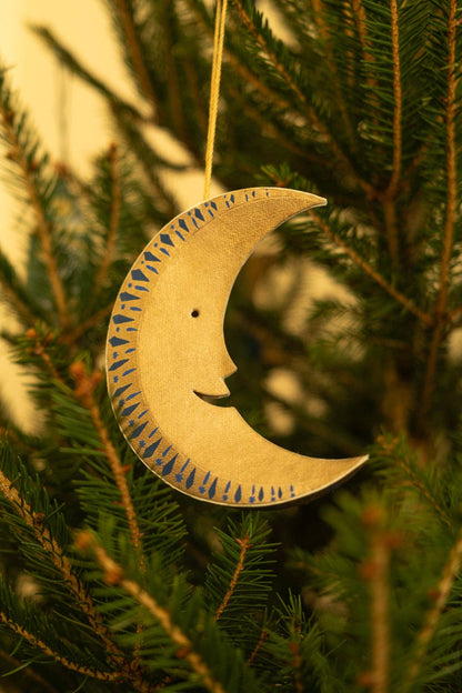 Golden  Man on the Moon Screen-Printed Board Decoration