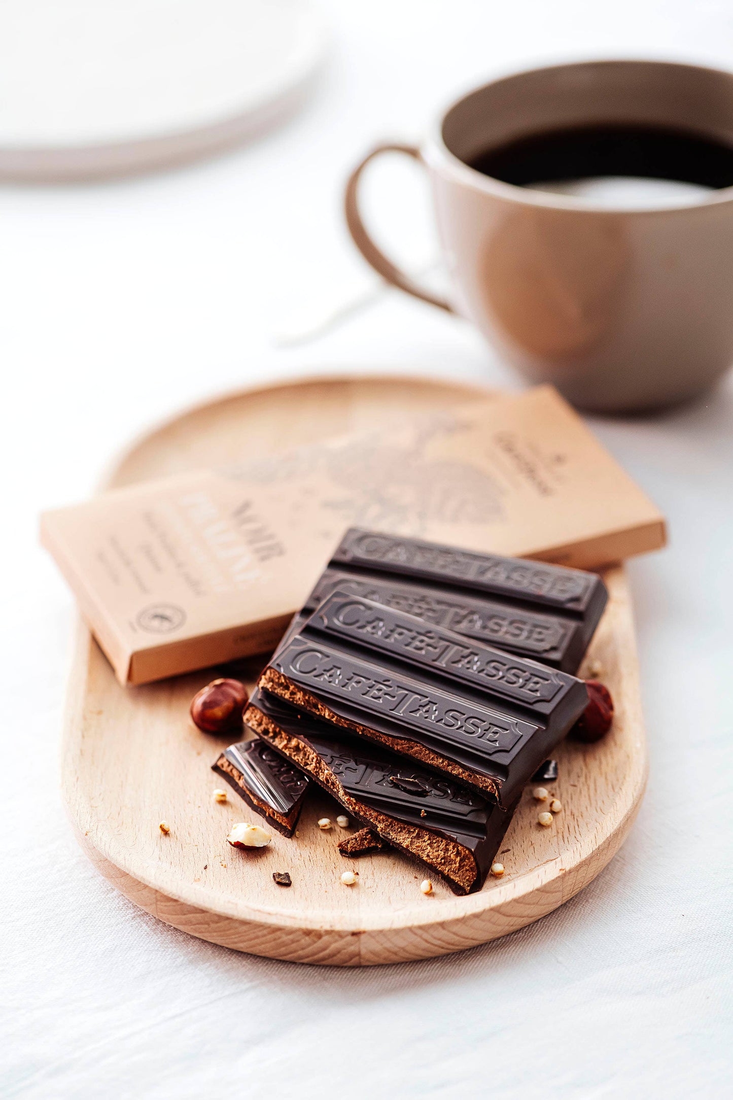 Cafe-Tasse Chocolate Bar 85g Dark chocolate with hazelnut praline and quinoa
