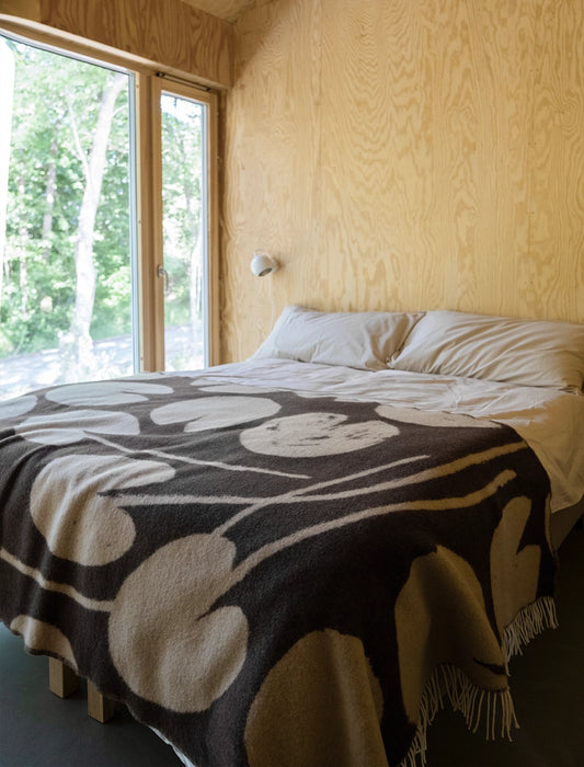 Water Lillies Large Wool Blanket - Brown