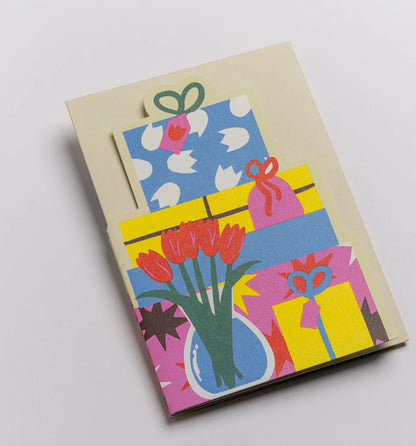 Piles of Presents Fold Out Concertina Card × 6