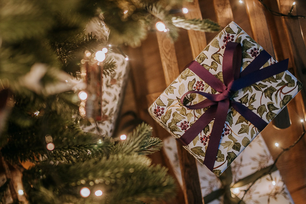 Ivy Christmas Wrapping Paper