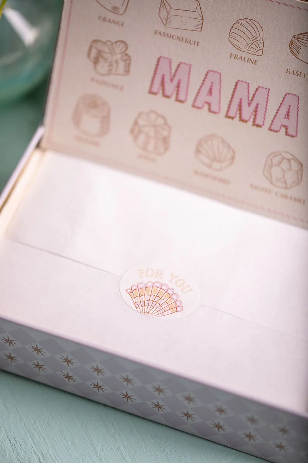 Mama Tin Chocolates