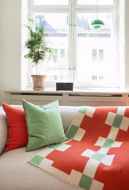 Marta Red Blanket