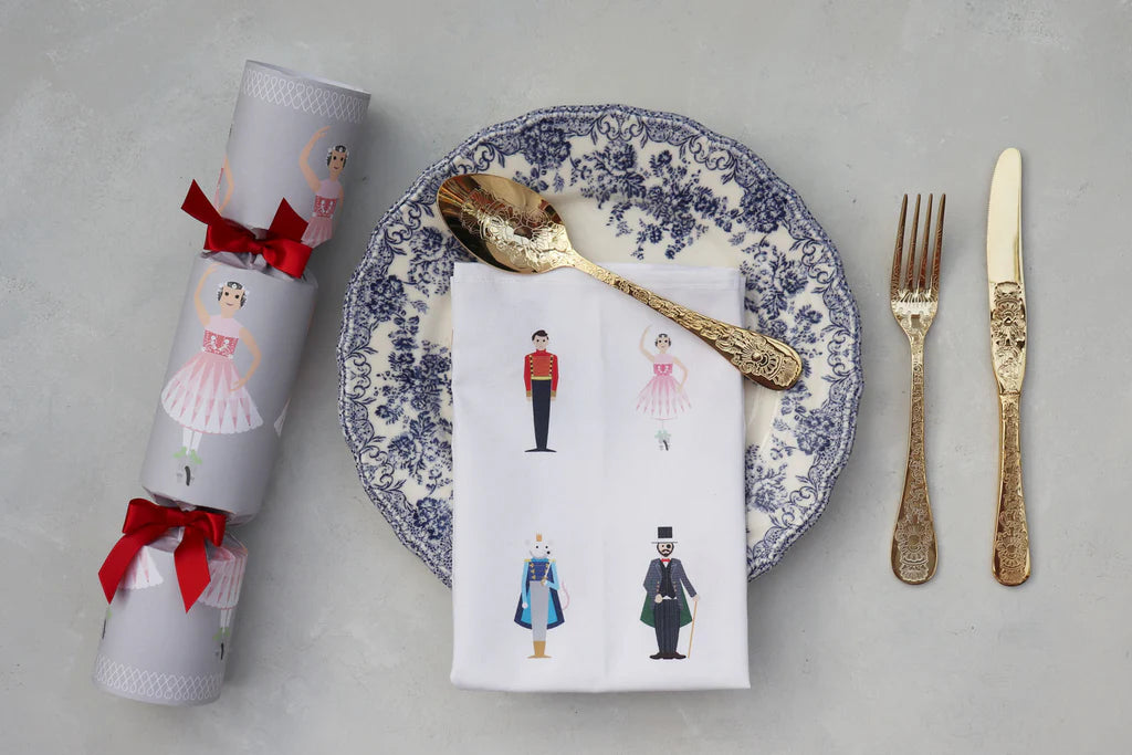 6 Luxury Christmas Crackers - Nutcracker Story