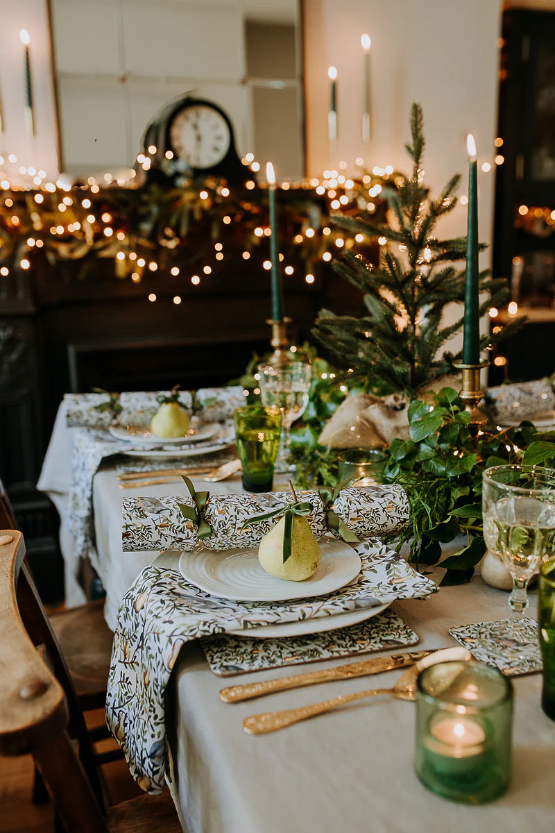 6 Luxury Christmas Crackers - Partridge