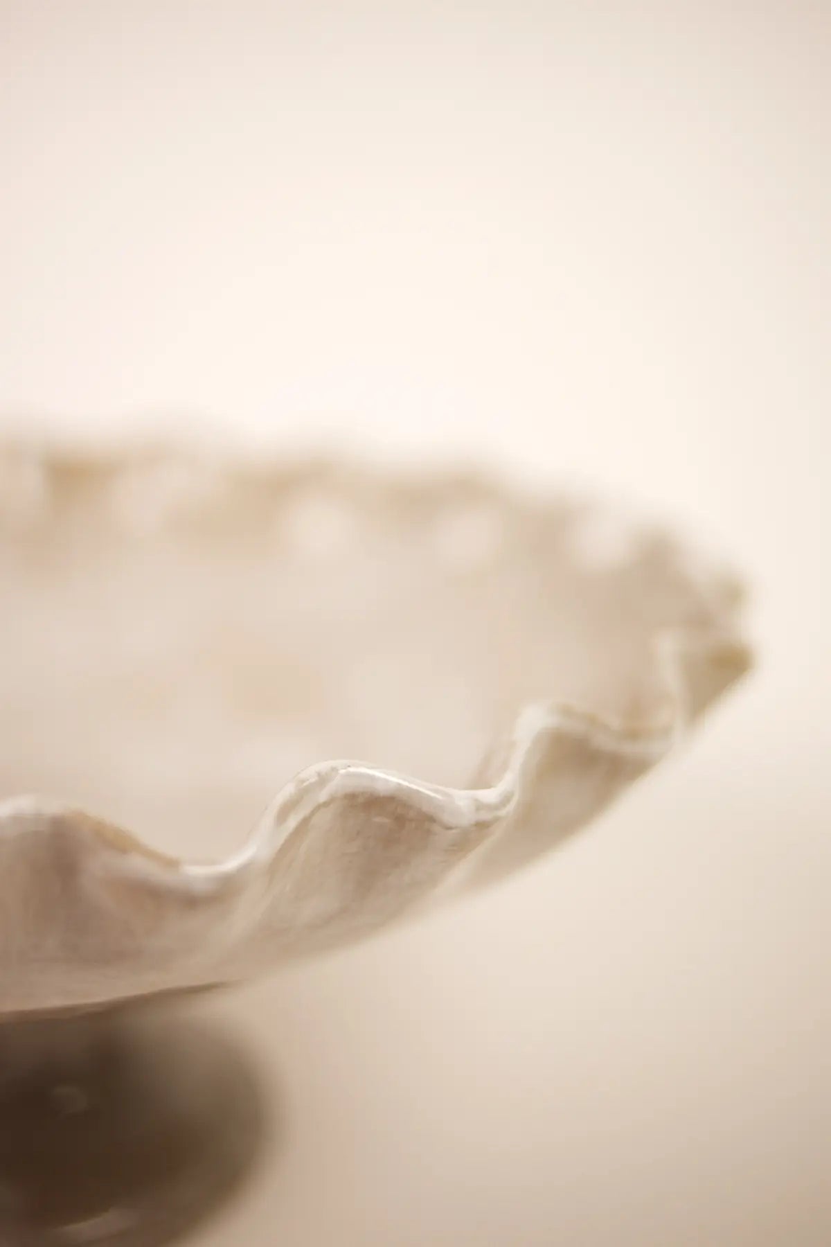 Isa serving bowl
