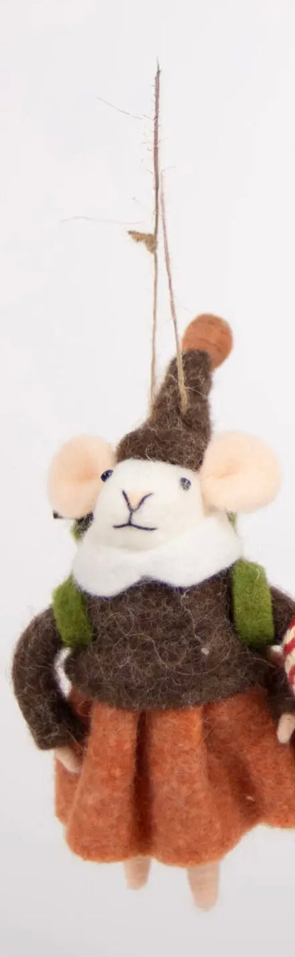 White mice – Christmas in the cottage