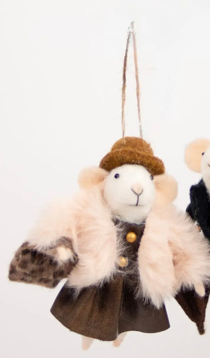 White Mice - All Dressed up for Christmas