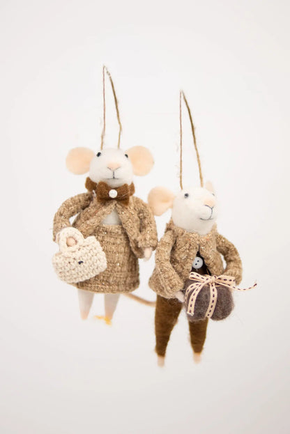 White Mice - Christmas Dinner