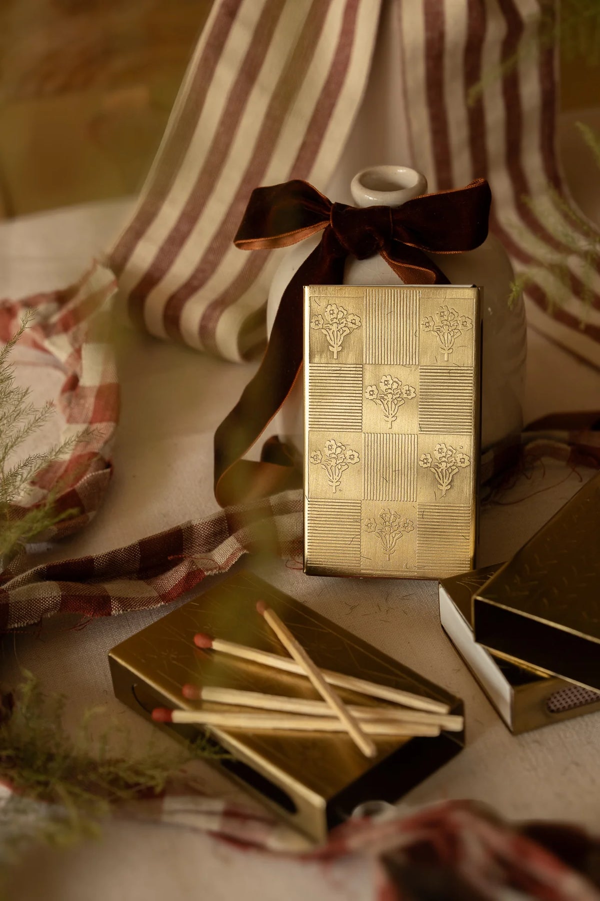 Chequered Posy Match Box Sleeve