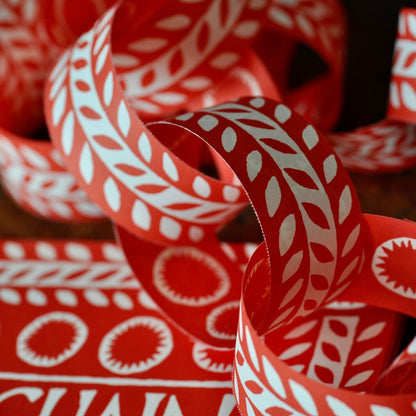 Cambridge Imprint Paperchain / Red / white