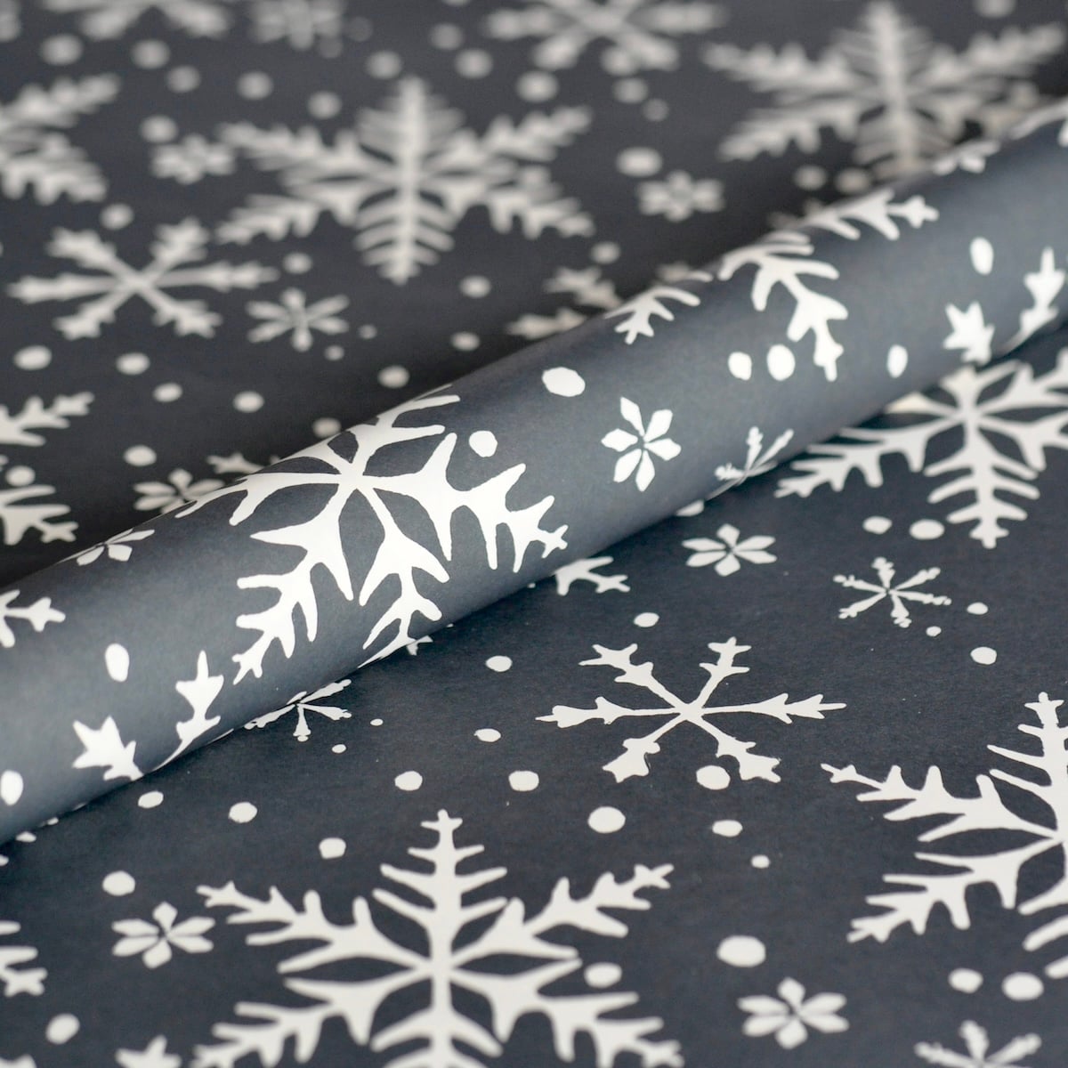 Cambridge Imprint Patterned Paper Snowflake