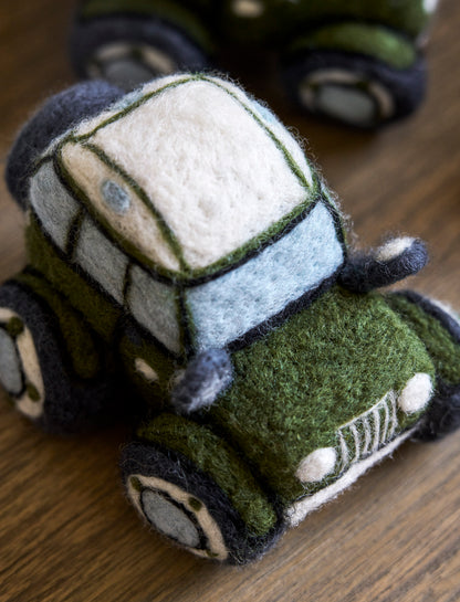 Southwold Christmas Country Car / Felt / Moss