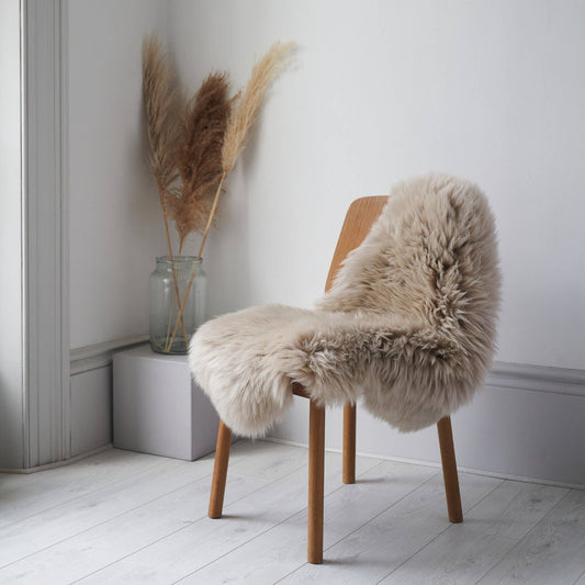 Ethically Crafted Sheepskin Rug in Oyster / Beige