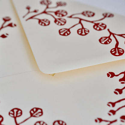 Cambridge Imprint Splendid Shelf Decoration Leaves and Berries