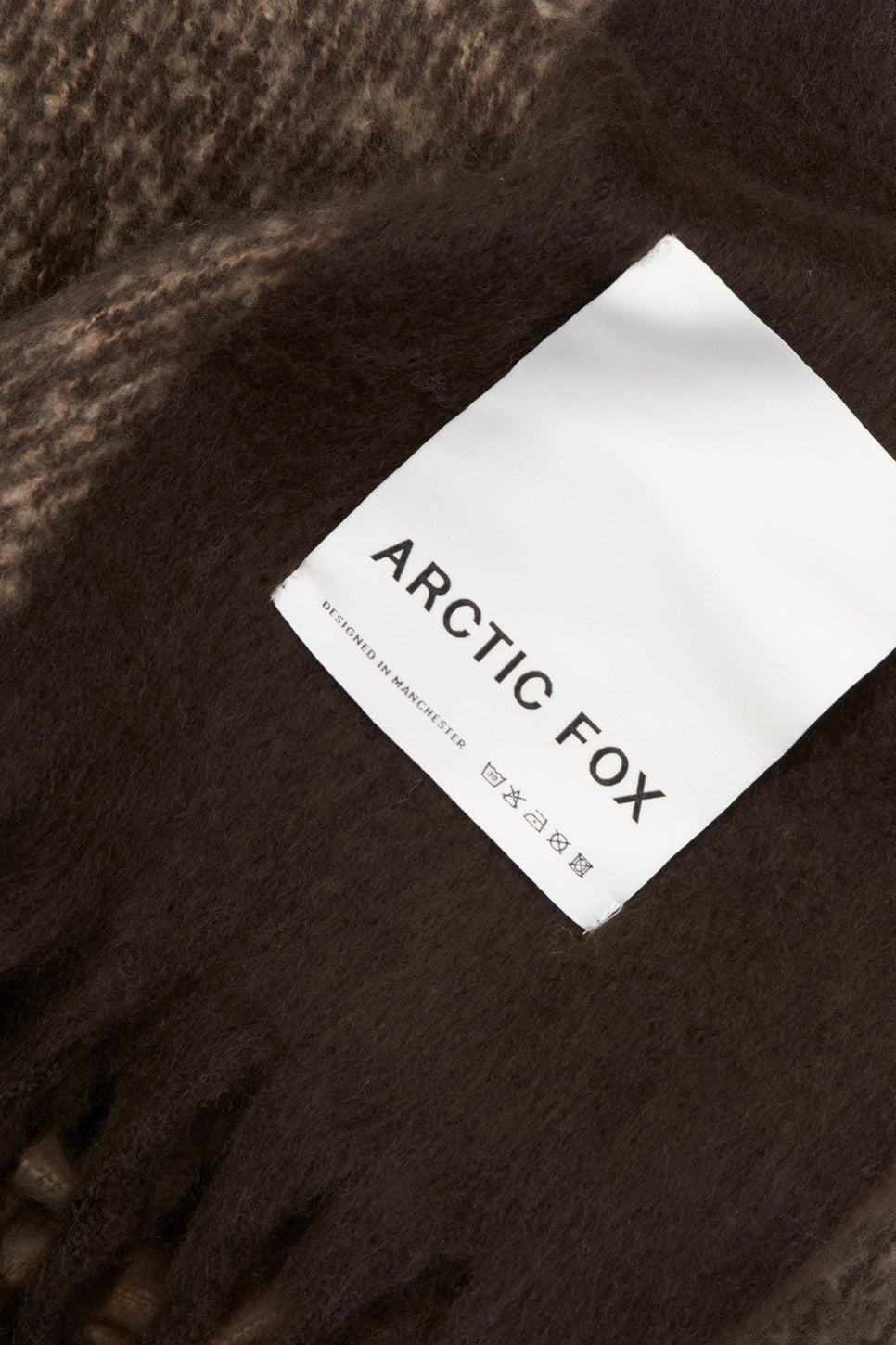Artic Fox Sea Kelp Throw