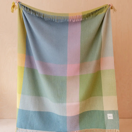 Recycled Wool Throw Green Waffle Block